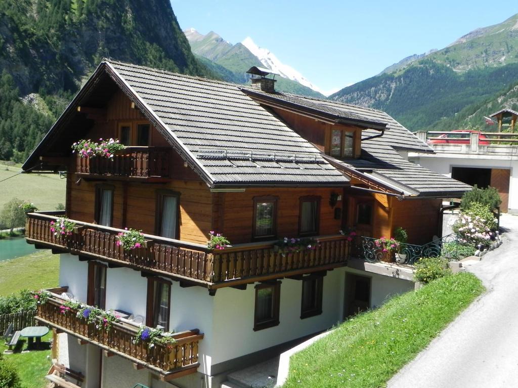 Haus Marienheim Bed & Breakfast Heiligenblut Exterior photo