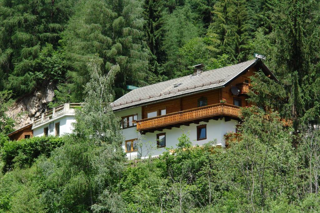 Haus Marienheim Bed & Breakfast Heiligenblut Exterior photo